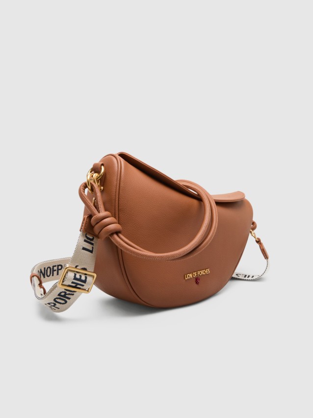 F�minin Lion Of Porches