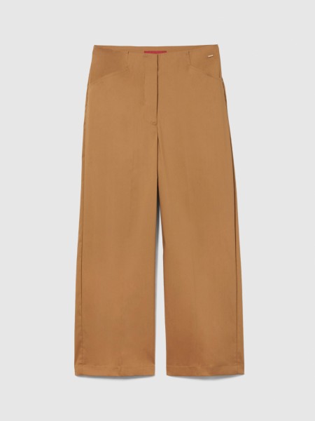 F�minin Lion Of Porches