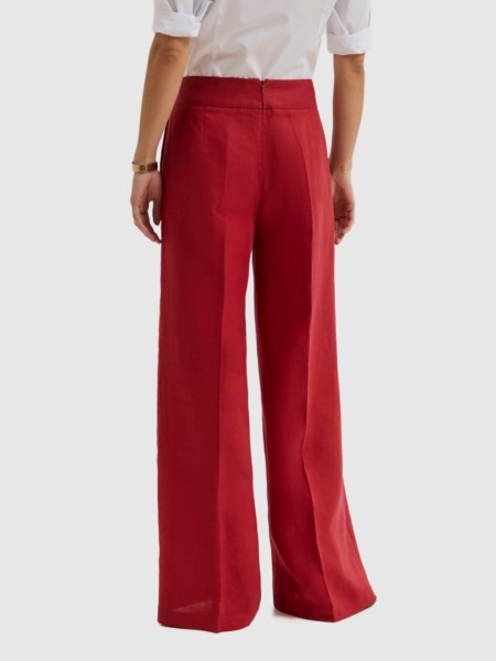 F�minin Lion Of Porches