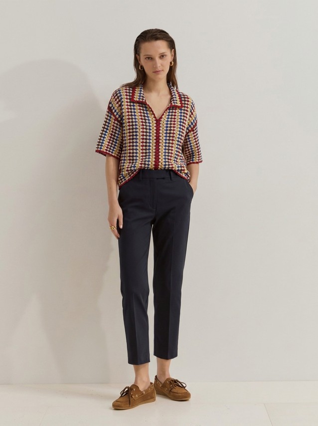 Polos Female Lion Of Porches