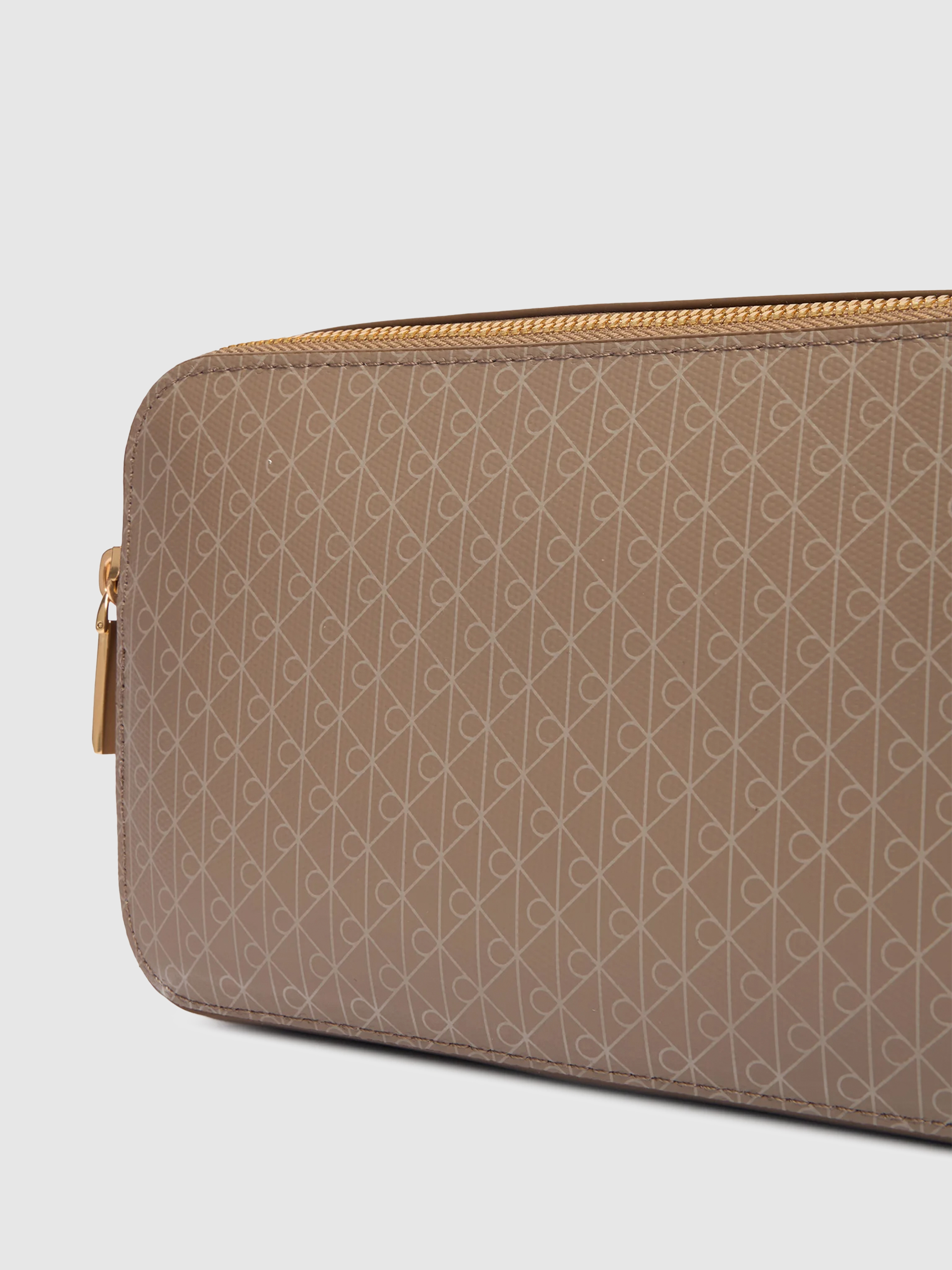 Mala Calvin Klein Mulher Emblem Aop Elongated Camera Bag