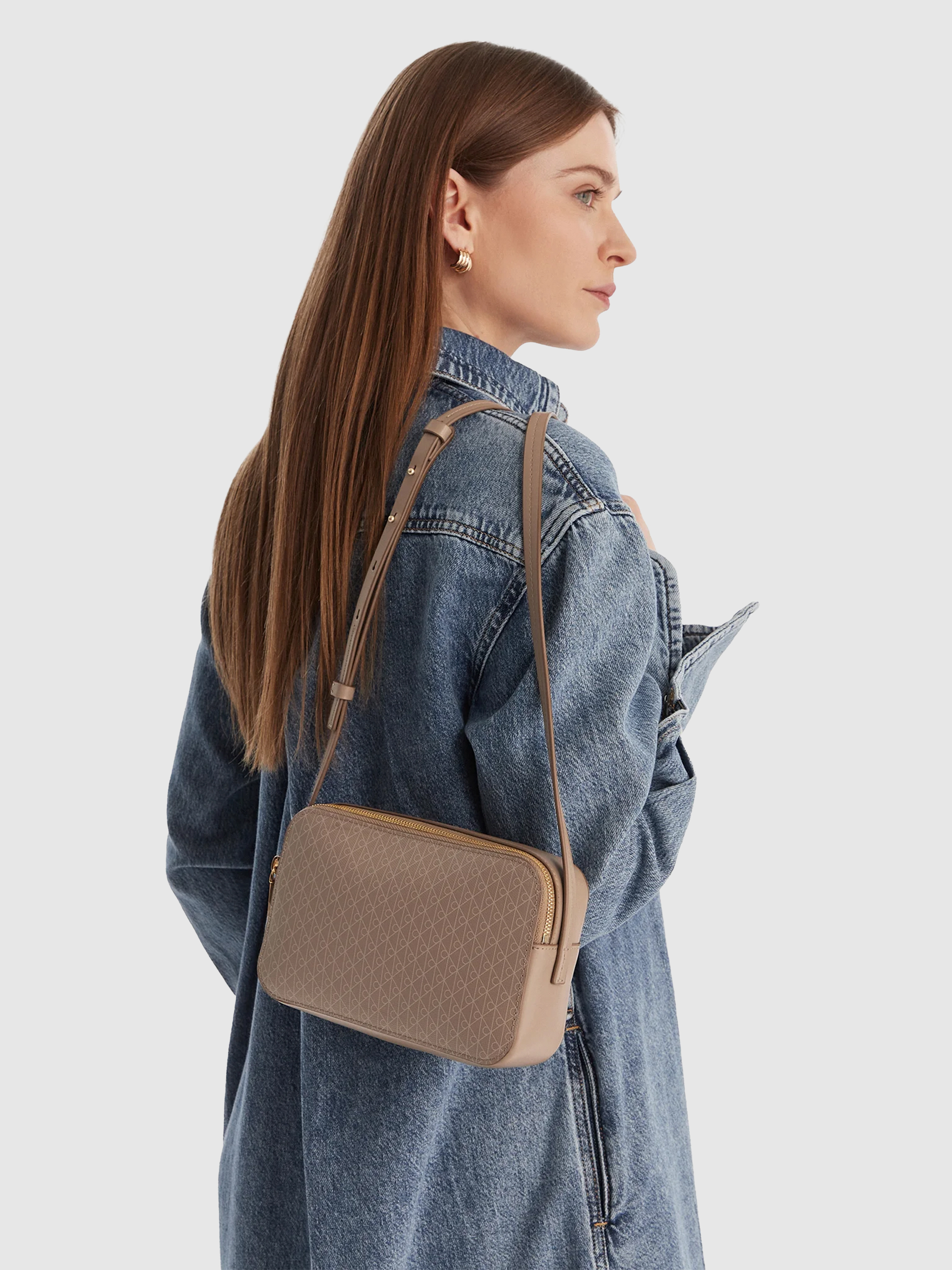 Mala Calvin Klein Mulher Emblem Aop Elongated Camera Bag