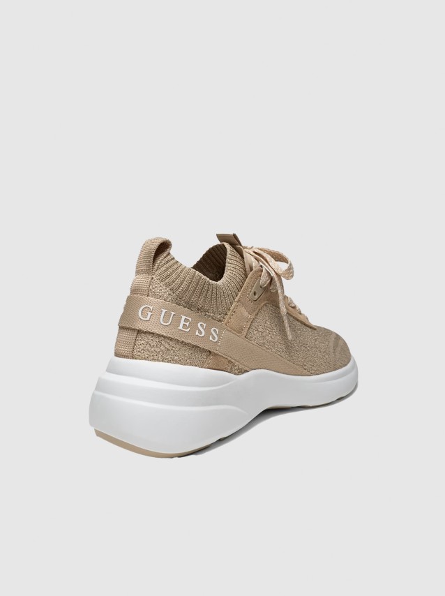 Baskets F�minin Guess