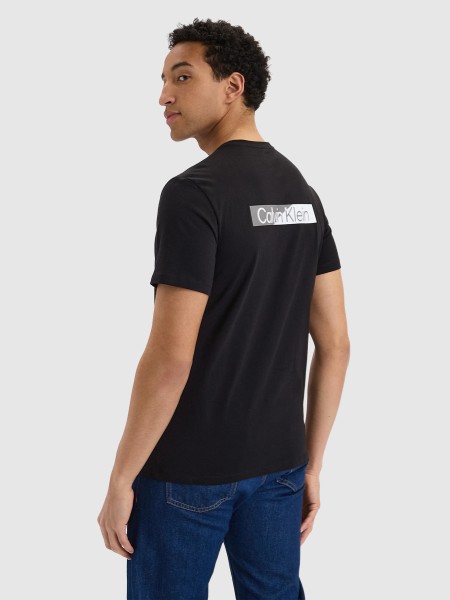 T-Shirt Calvin Klein Homem Ss 30S Eu Spw Split Stndrd Graph T-Shirt Calvin Klein Homem Ss 30S Eu Spw Split Stndrd Graph