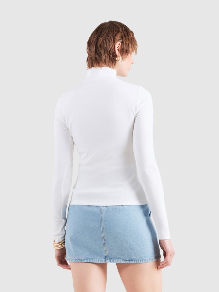 Female Calvin Klein Female Calvin Klein