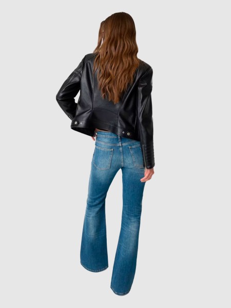 Female Guess Female Guess