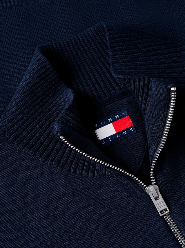 Male Tommy Jeans