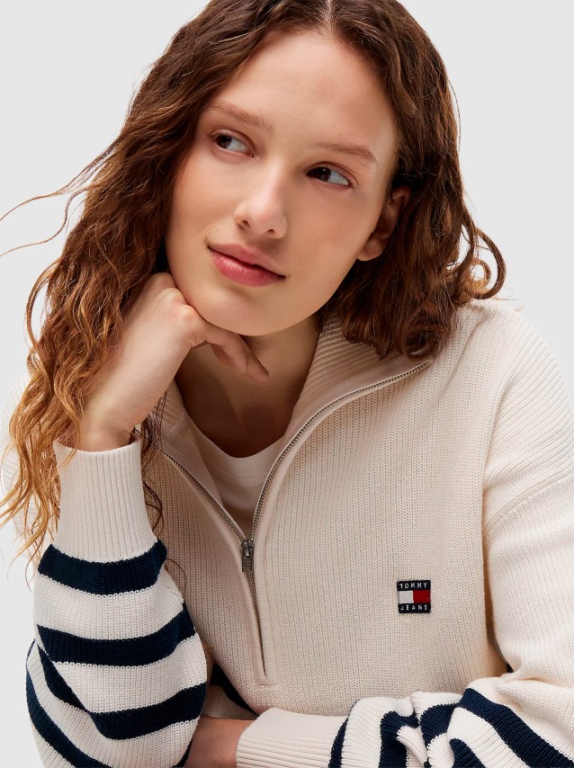 Female Tommy Jeans
