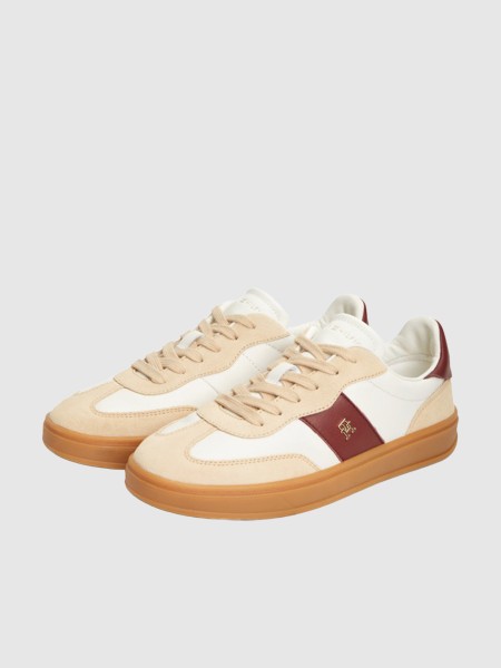 Female Tommy Hilfiger