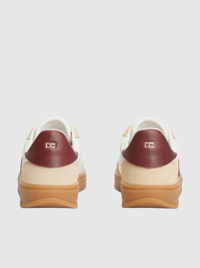 Female Tommy Hilfiger