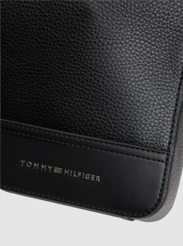 Male Tommy Hilfiger