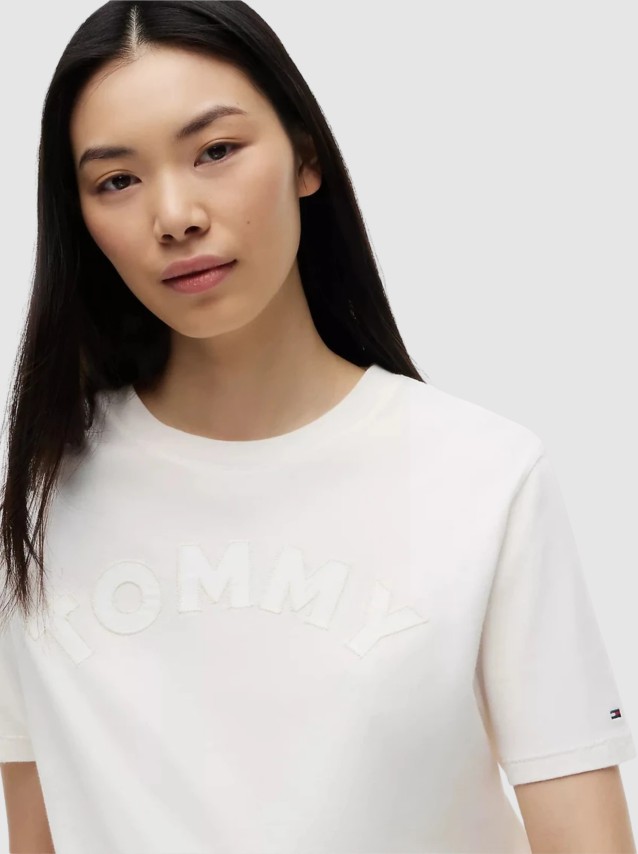 T-Shirt Tommy Jeans  Mulher Tjw Rlx Gmd Varsity Ss Tee Ext