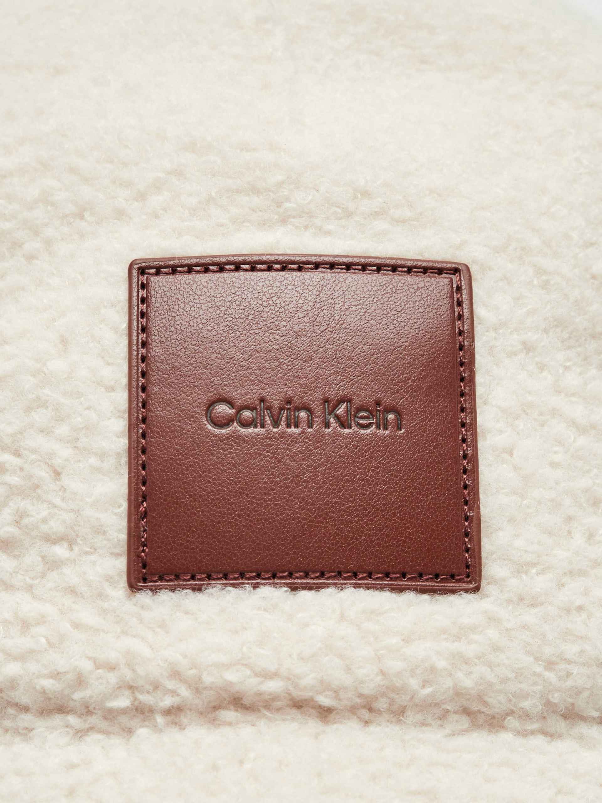 Boné Calvin Klein Mulher All-Over Sherpa W/ Patch Cap