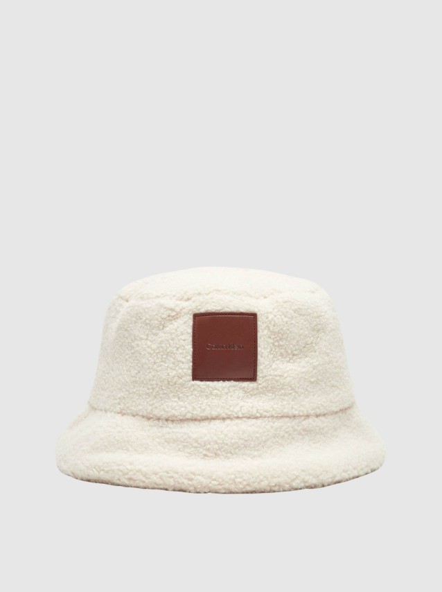 Chap�u Calvin Klein Mulher All-Over Sherpa W/ Patch Bucket