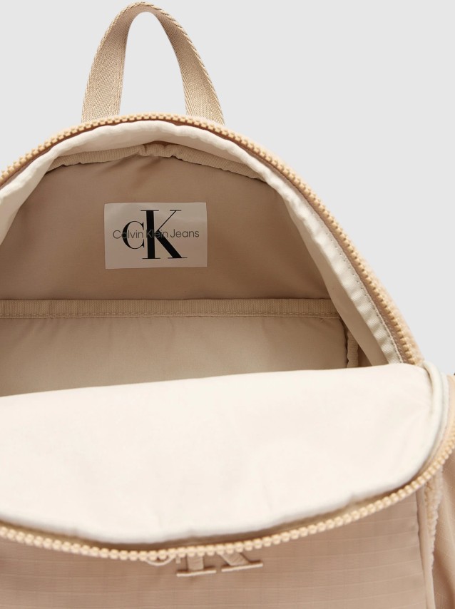 Mochila Calvin Klein Menina Teddy Medium Backpack