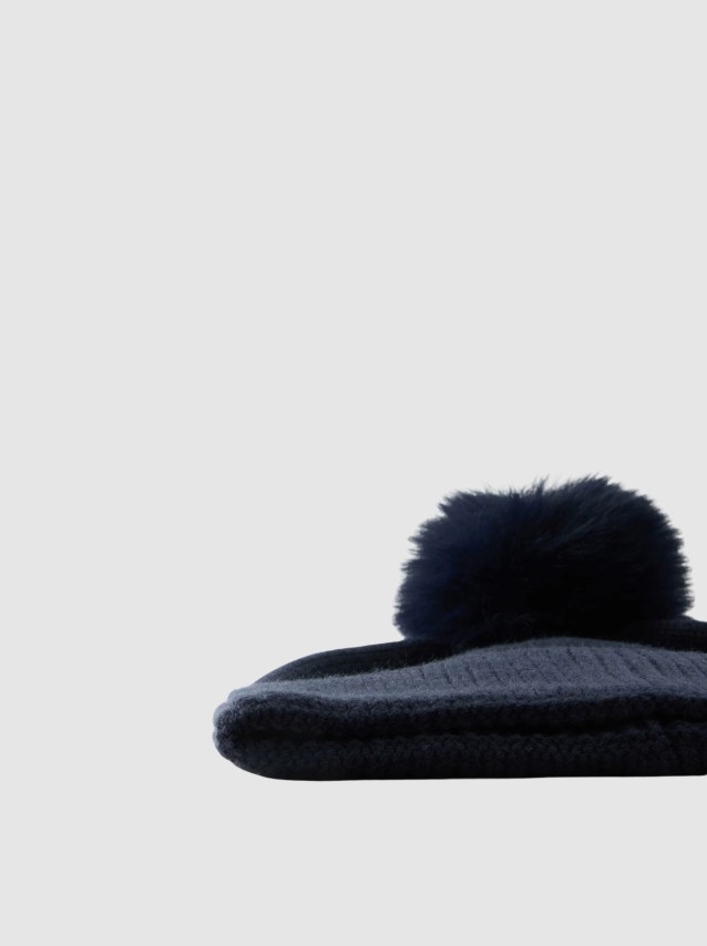 Gorro Guess Menina Bear Beanie Hat