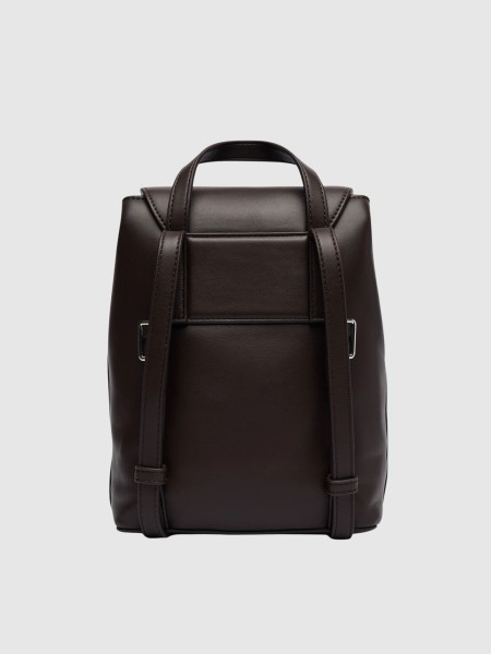 Mochila Calvin Klein Mulher Bold Ck Flap Mini Backpack Mochila Calvin Klein Mulher Bold Ck Flap Mini Backpack