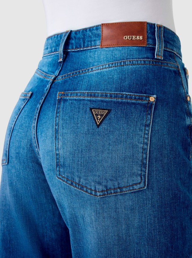 Female Guess